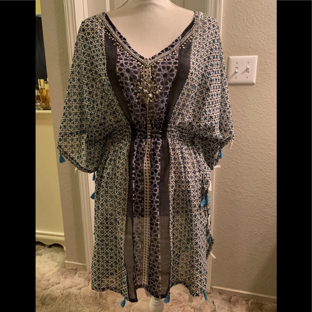 Gorgeous boho beach coverup! - Picture 11 of 11